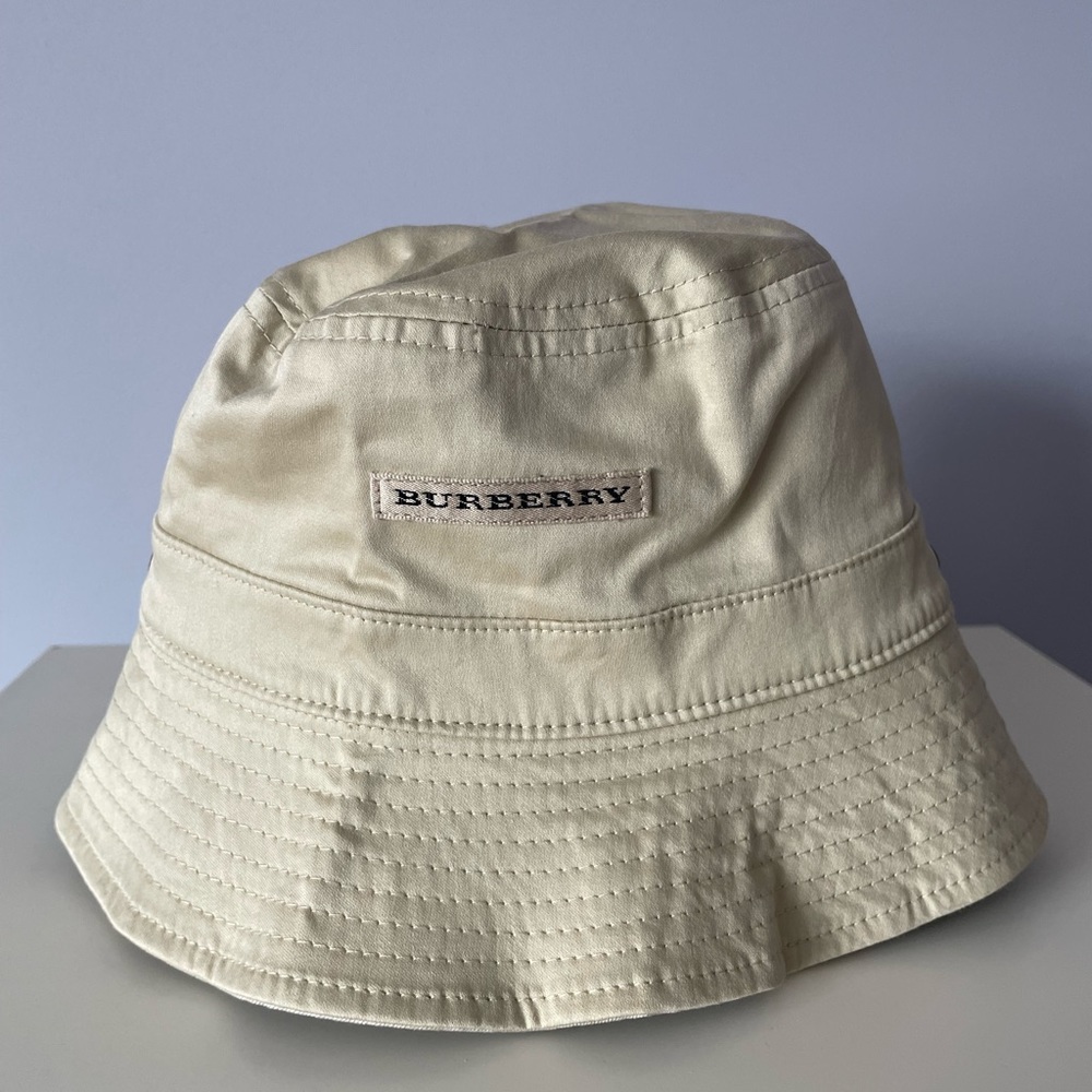 Burberry Bucket Hat NWT
